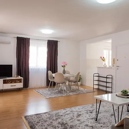 Amarilis Apartment
