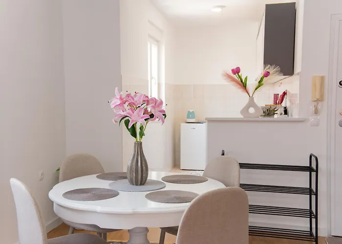 شقة Amarilis موستار