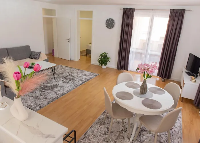 شقة Amarilis موستار