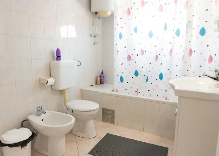 Amarilis موستار